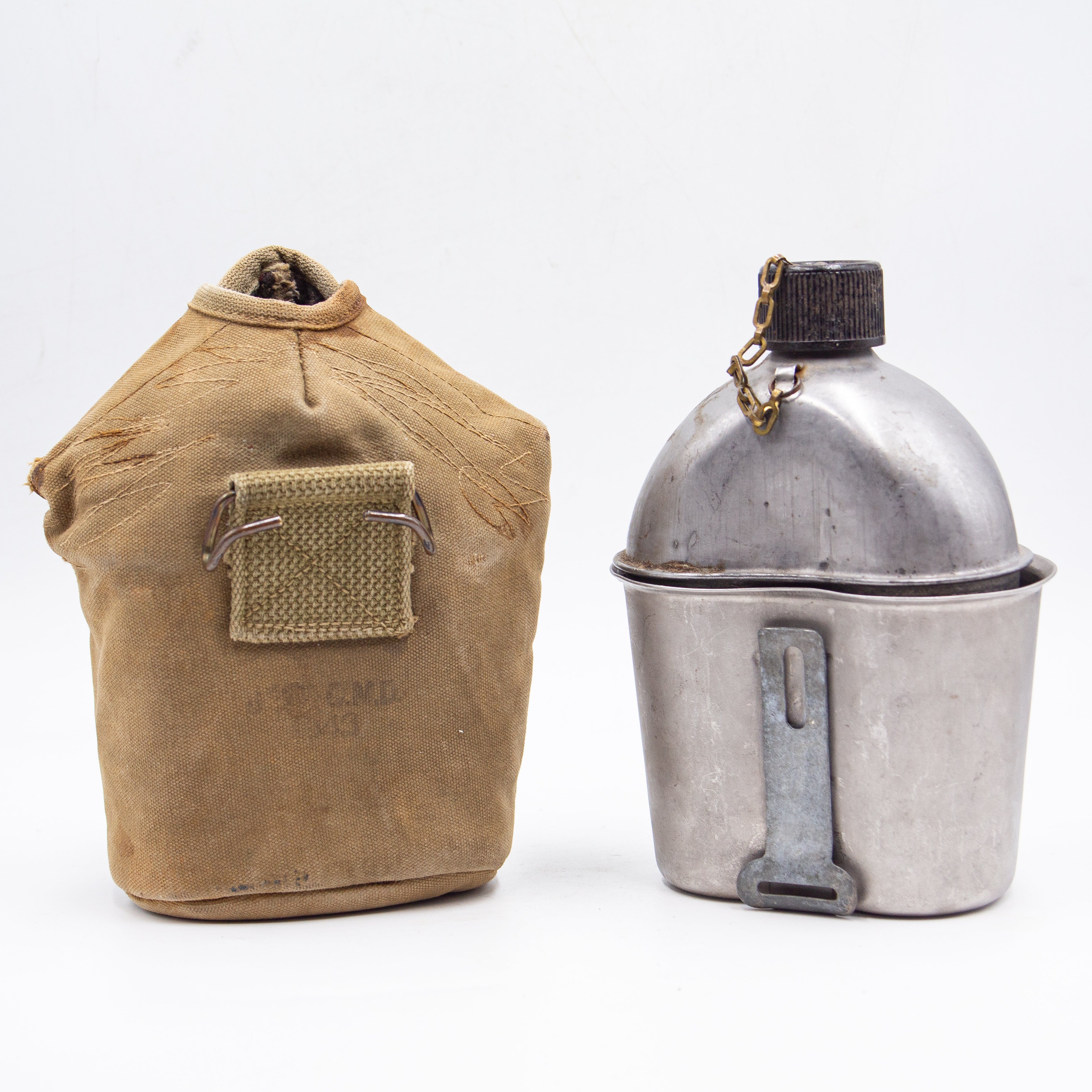 1943 - 1944 WW2 US Military 1 Qt Canteen Set - Image 2