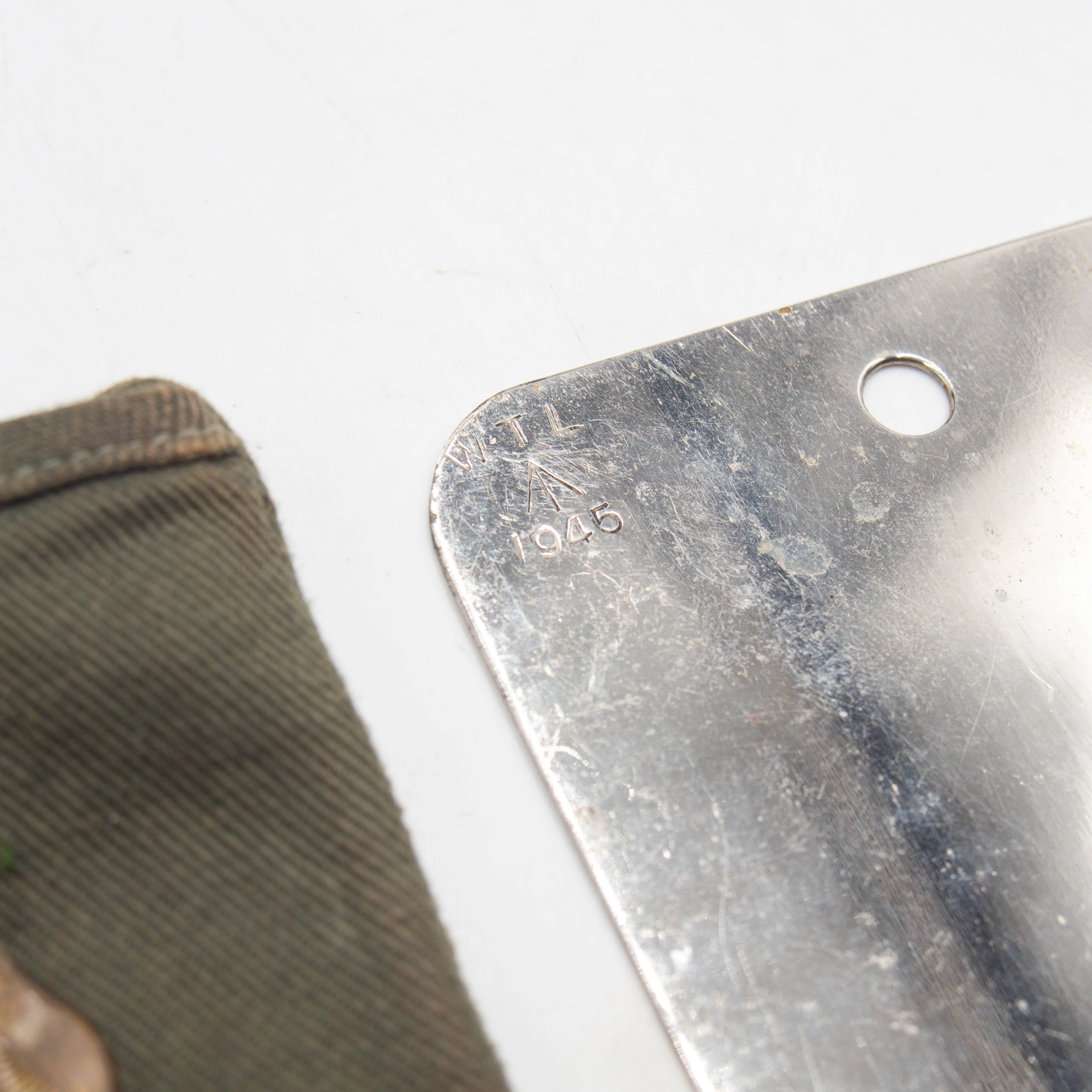 1945 Dated WW2 British Signalling Mirror - Image 2