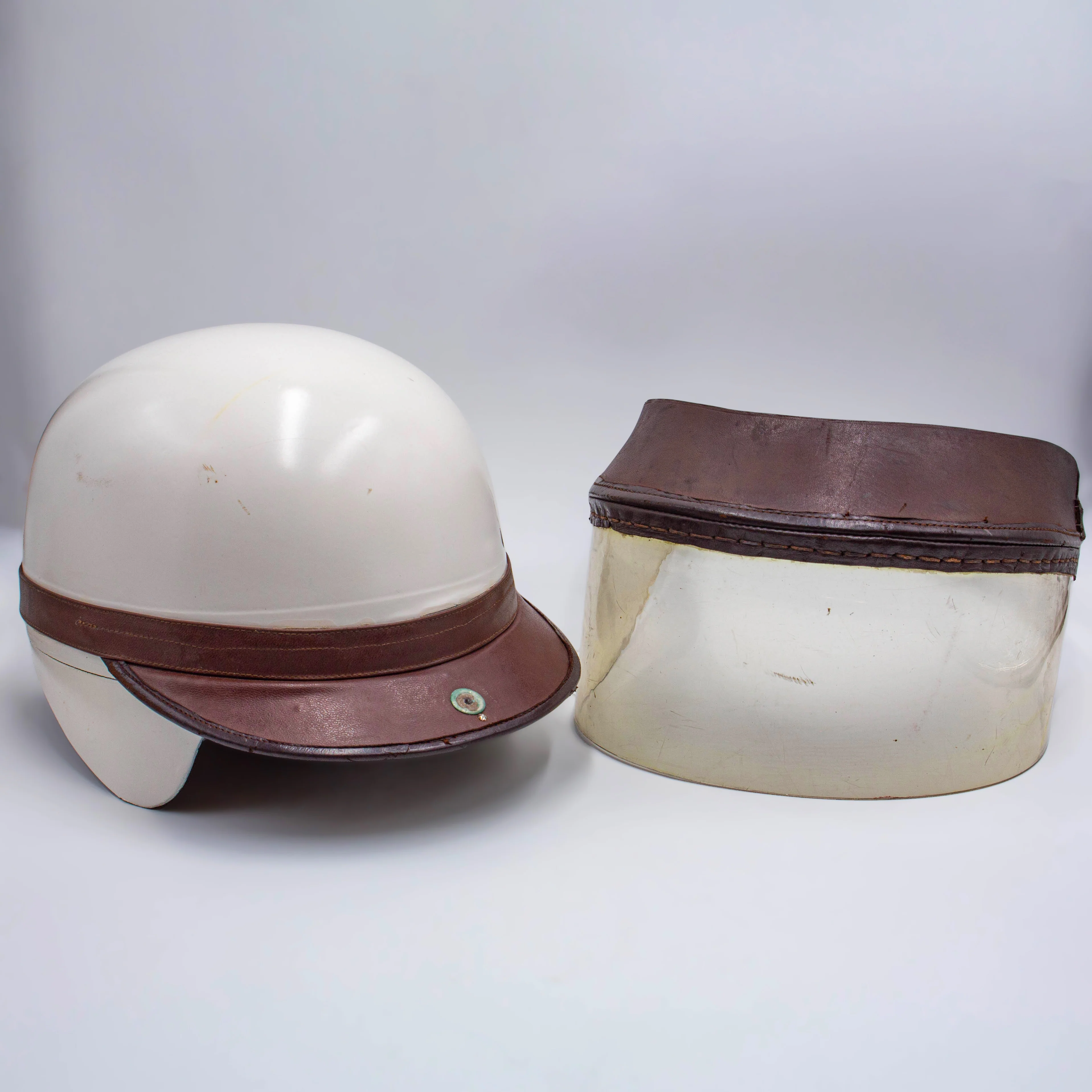 1950s Vintage Everoak Herbert Johnson F-1 Racing Helmet - Image 9