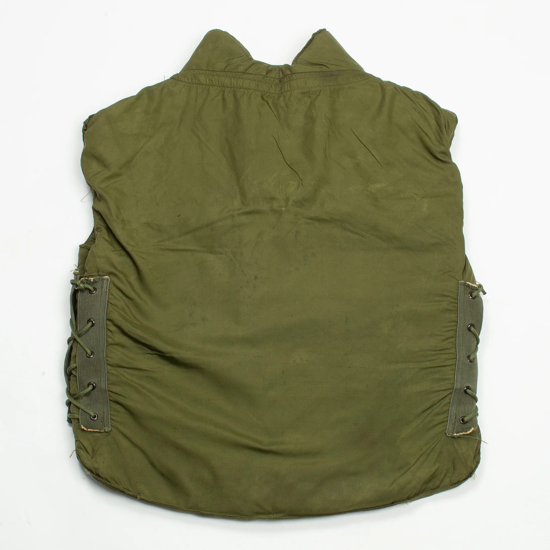 1968 Dated Vietnam War M69 3/4" Collar Fragmentation 'Flak' Vest - Medium - Image 2
