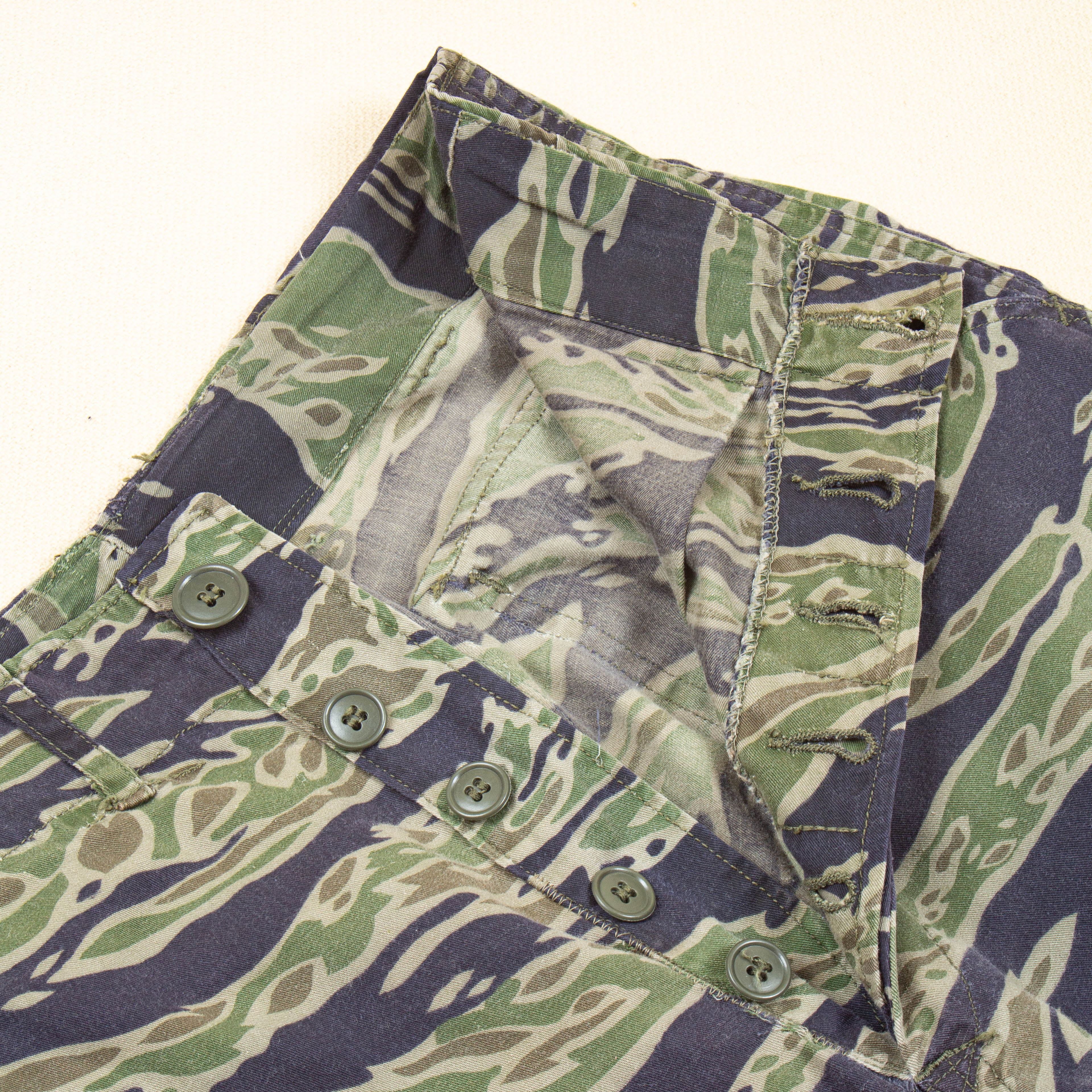 60s Vintage Late War Lightweight Dense (LLD) Tigerstripe Trousers - 28x28 - Image 6