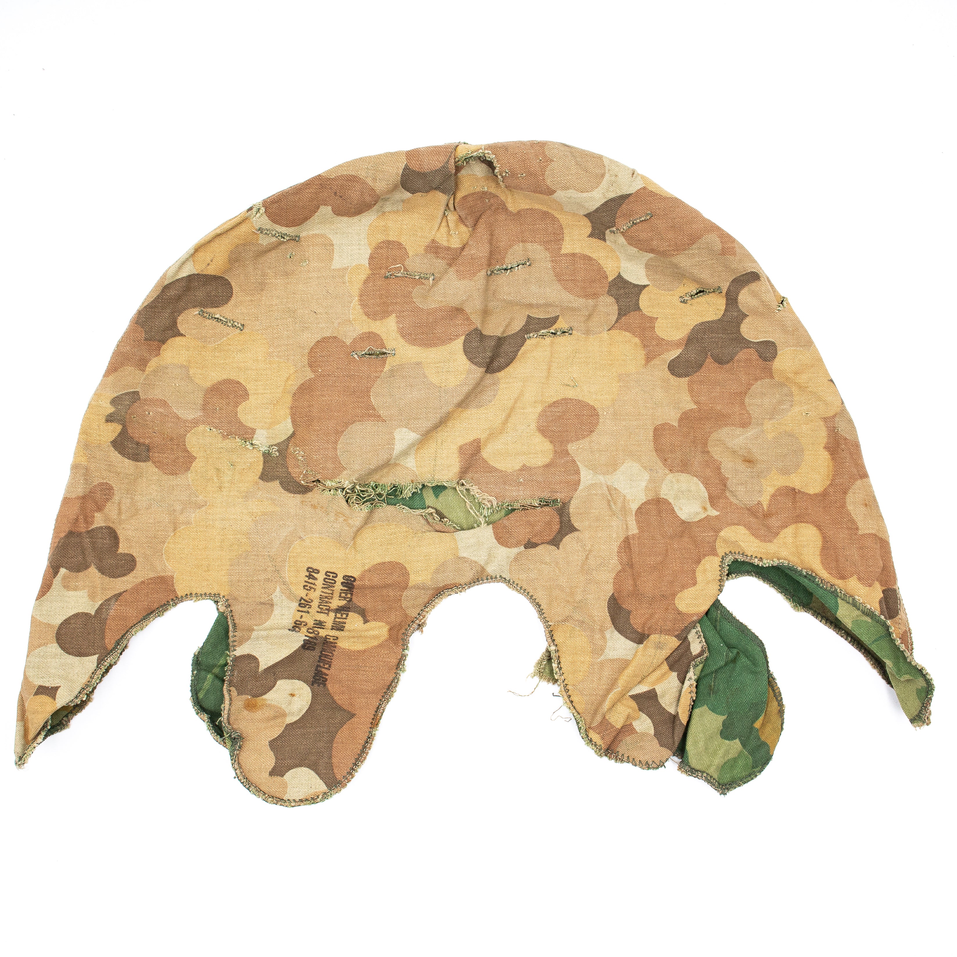 Original Early Vietnam War Sateen Mitchell Pattern M1 Helmet Cover - Image 4