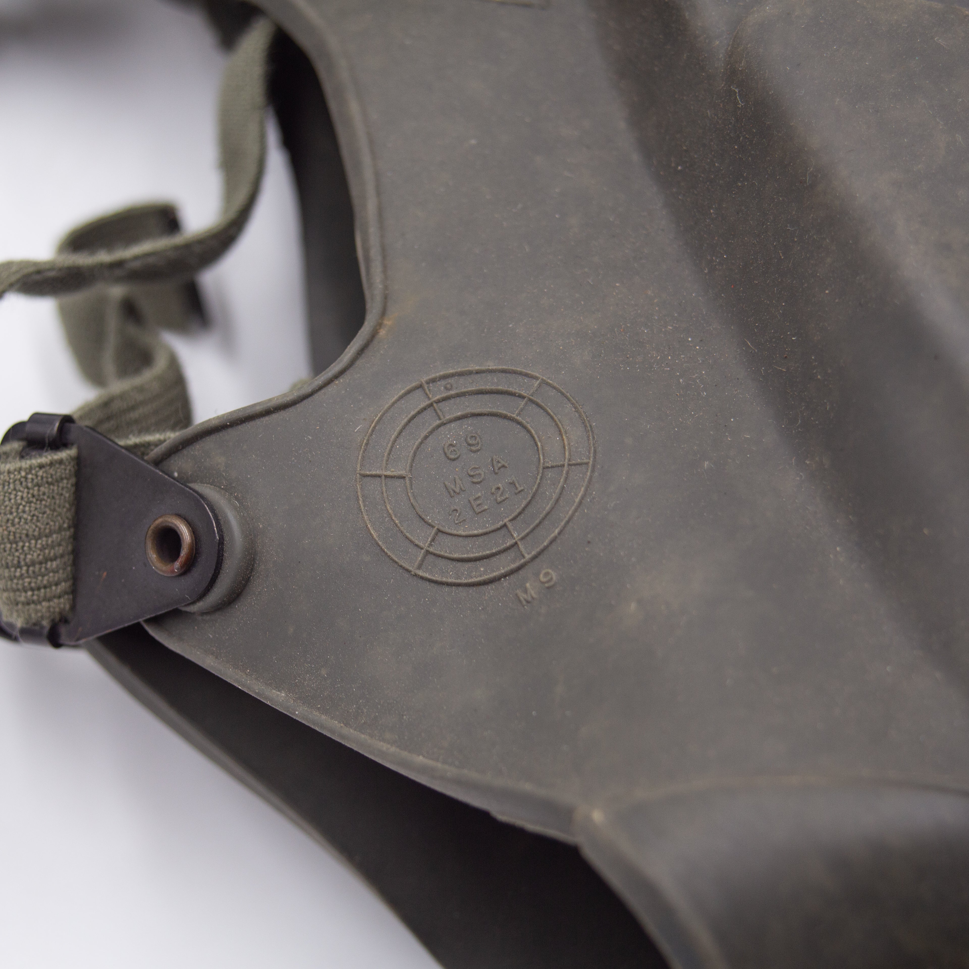 US Military Vietnam War XM28E4 Riot Control Agent Gas Mask - Image 3