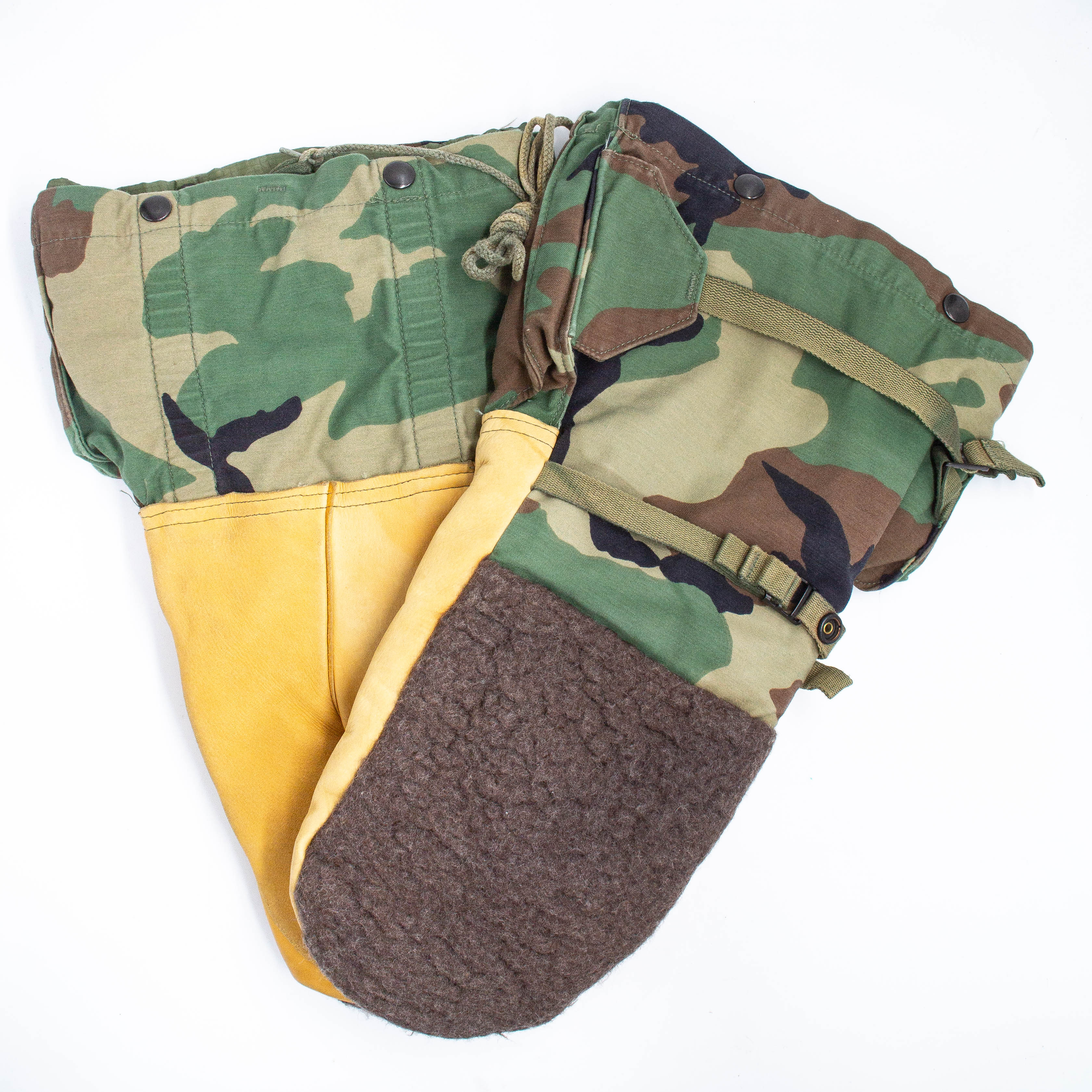 US Military Woodland Extreme Cold Weather Mittens - Large - Image 3