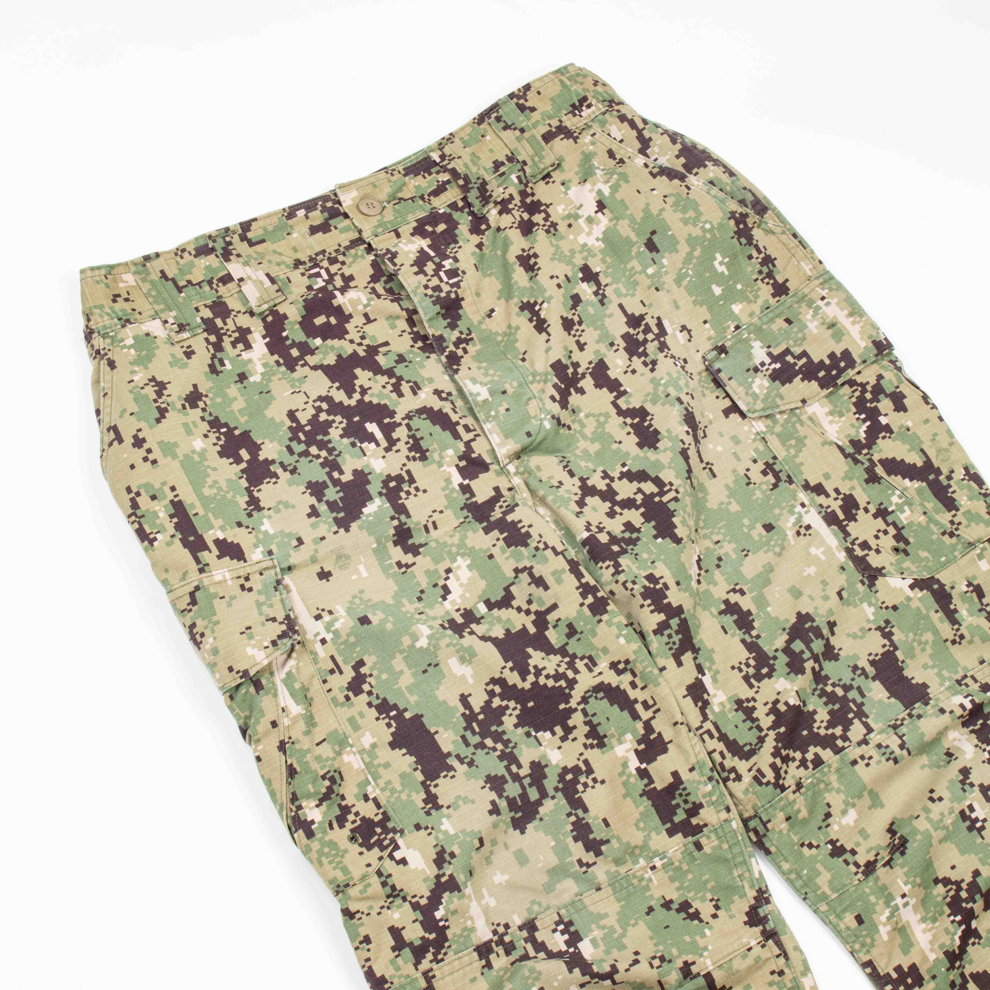 US Navy AOR2 NWU Combat Trousers - 38x36 - Image 2