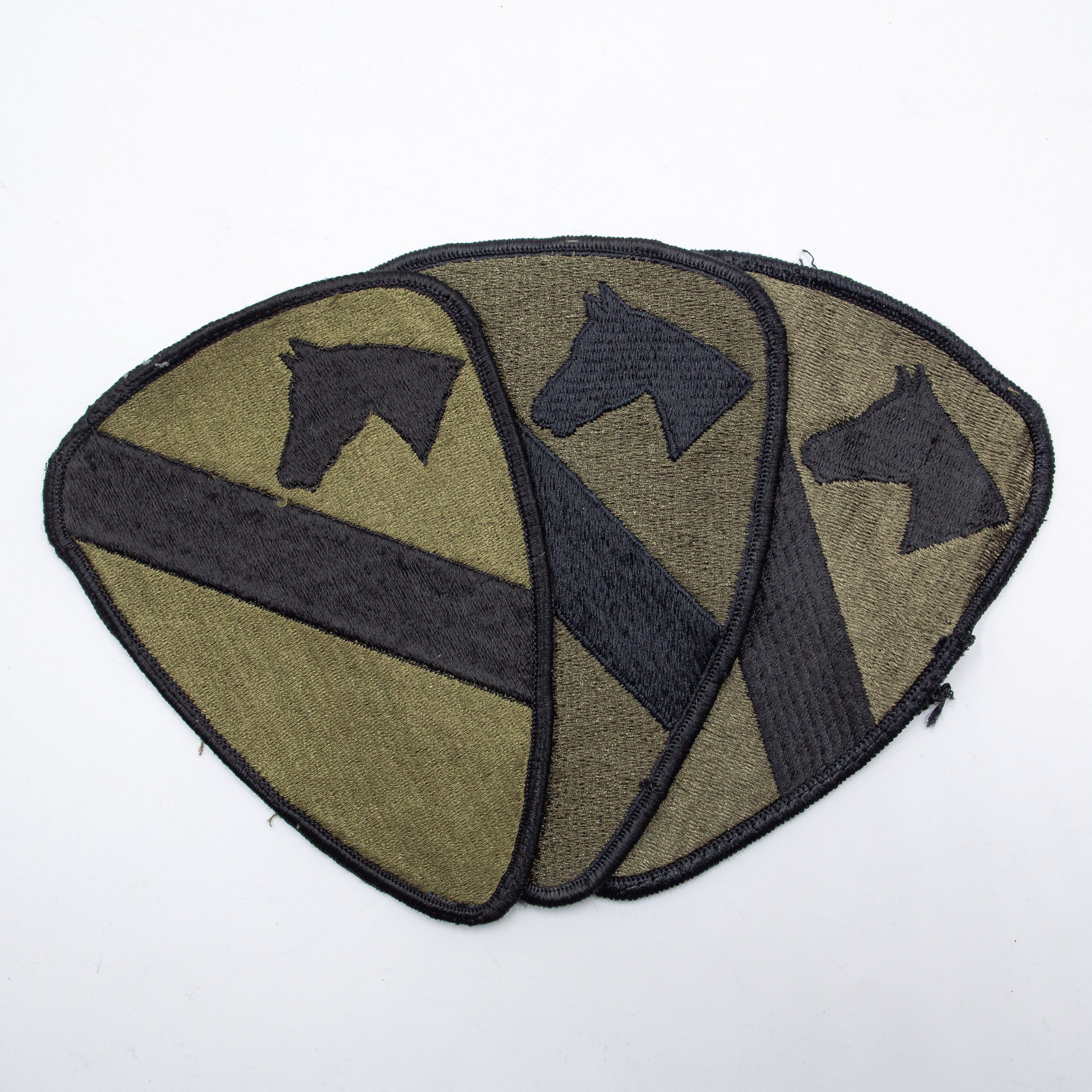 Vietnam Era US-Made Subdued Merrowed Edge 1st Cavalry Division Patch - Image 3